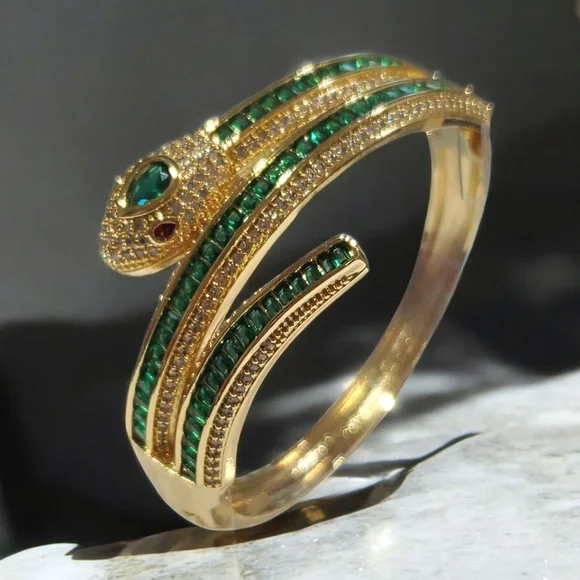 Luxury 18k Gold Plated Coiled Snake Emerald Crystal Clamper Bracelet - Picture 1 of 5